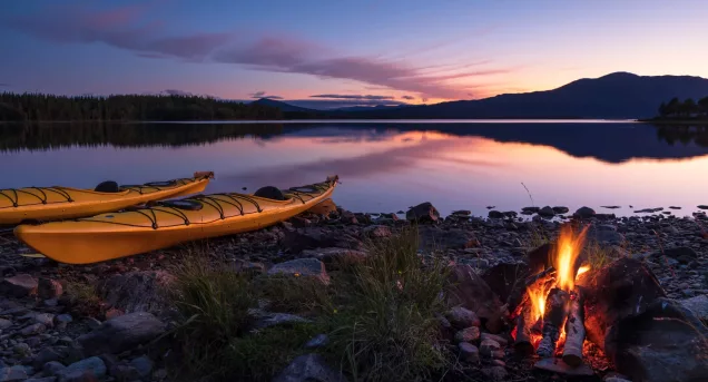 Kayak Header